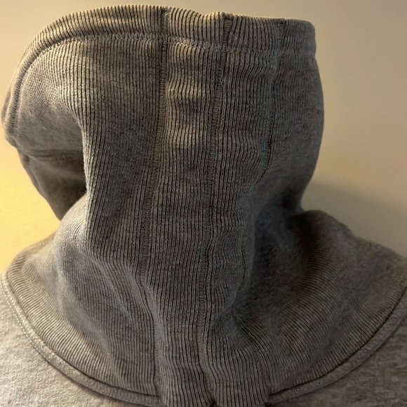 lululemon hooded - Picture 5 of 7